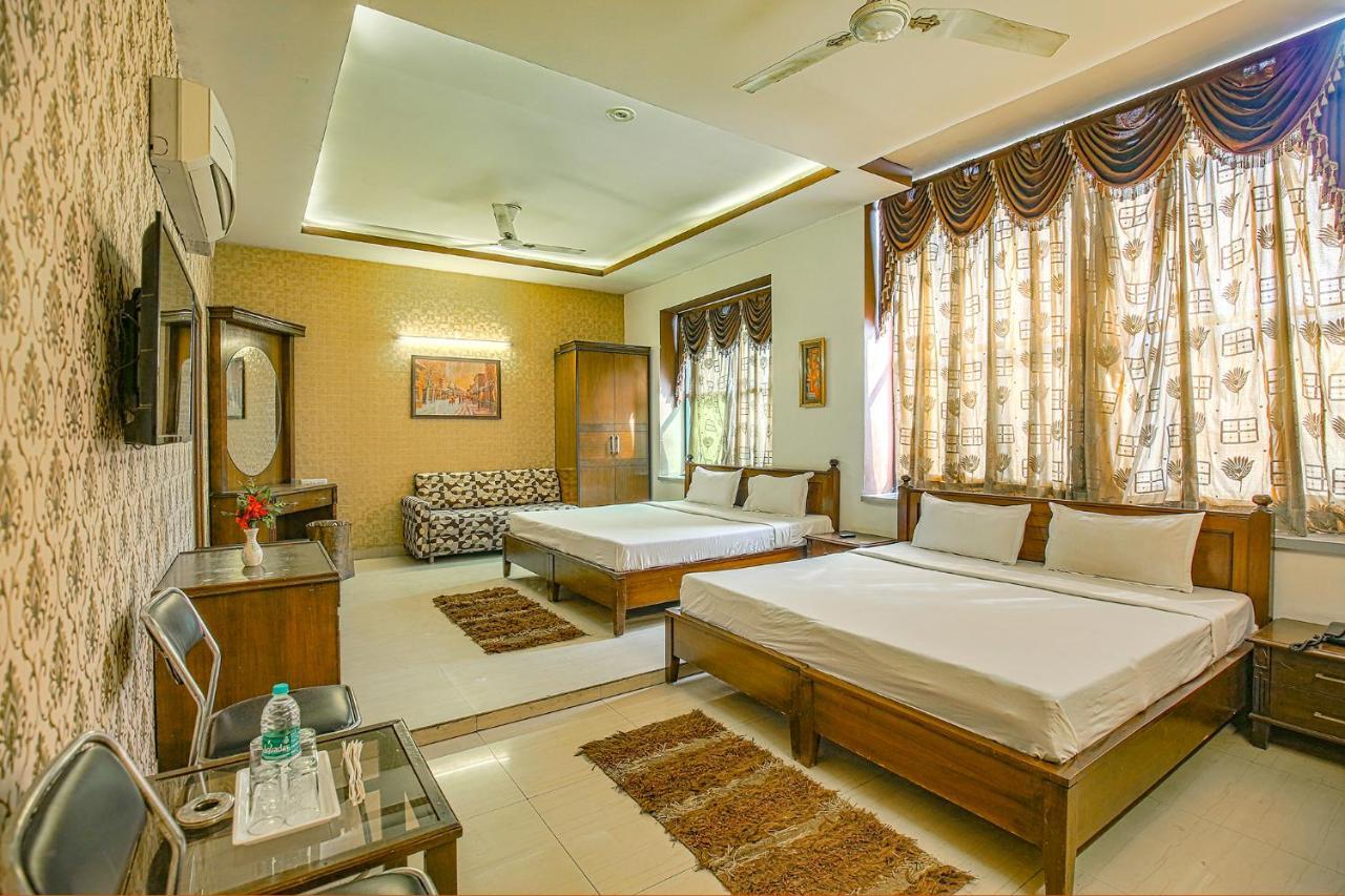 Hotel Hk Continental Amritsar Exterior photo